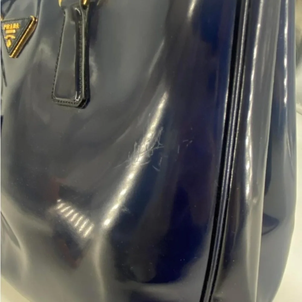 Prada Spazzolato Gardner Tote - Picture 14 of 16